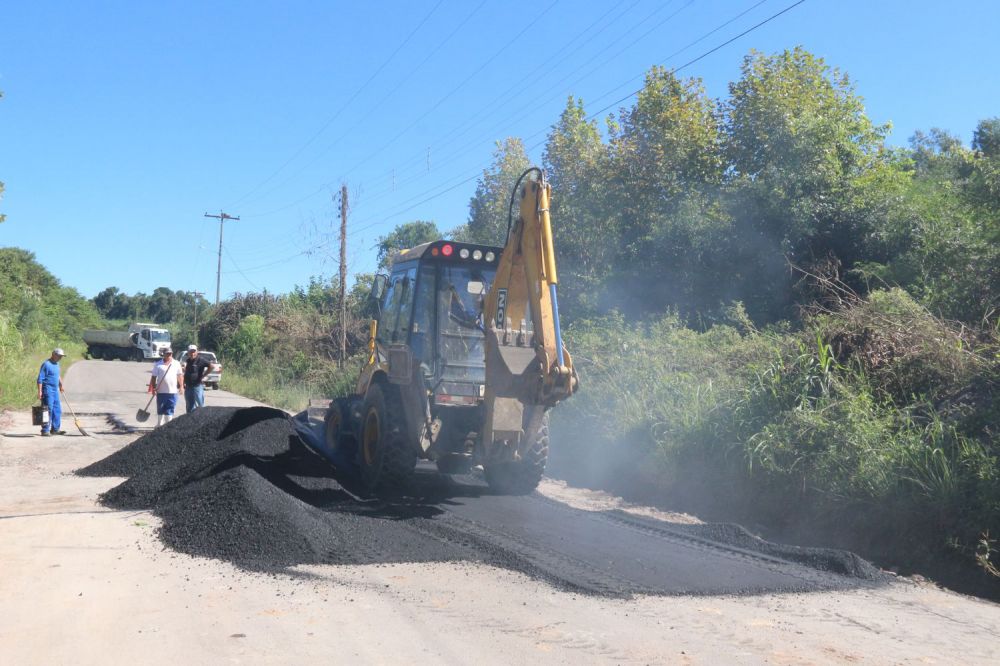 Operação Tapa Buracos nas vias de Garibaldi