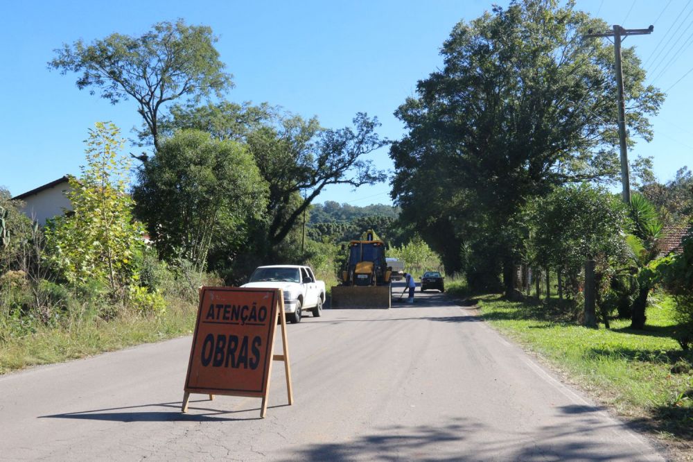 Operação Tapa Buracos nas vias de Garibaldi