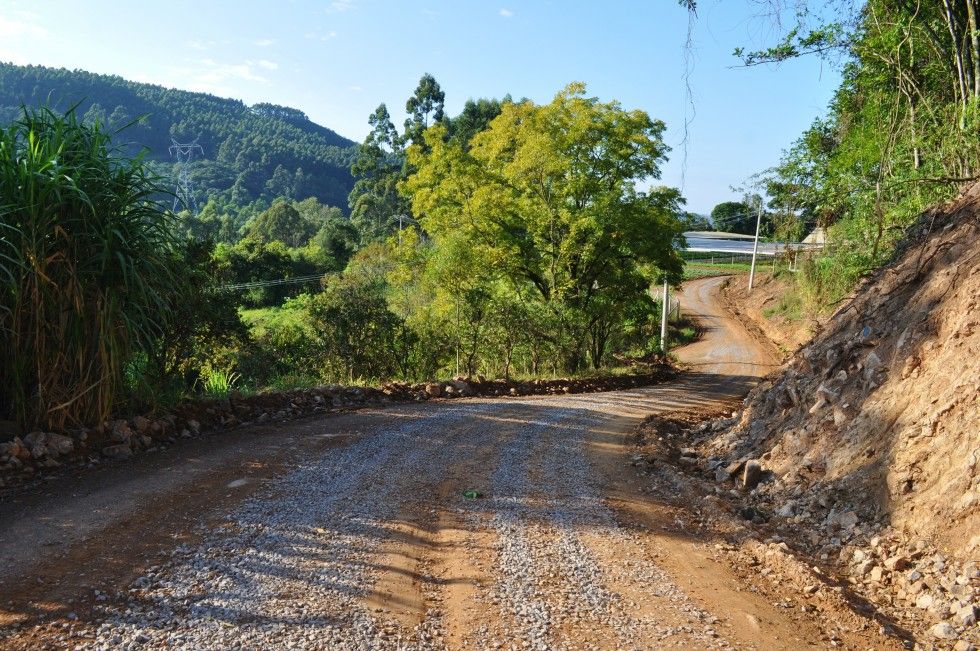Alargamento da estrada de Santo Antônio de Castro é concluído 