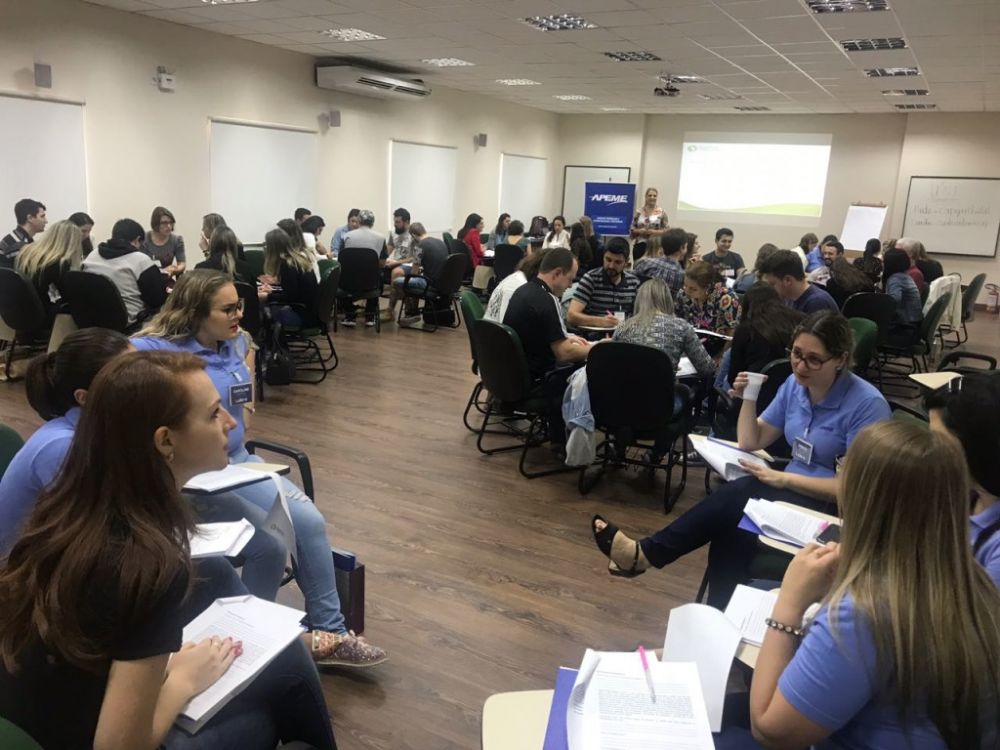 APEME faz seminário para impulsionar lideranças em Garibaldi