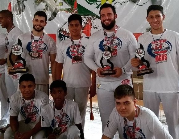 Equipe de Bento Gonçalves é destaque no Sul-brasileiro de Capoeira