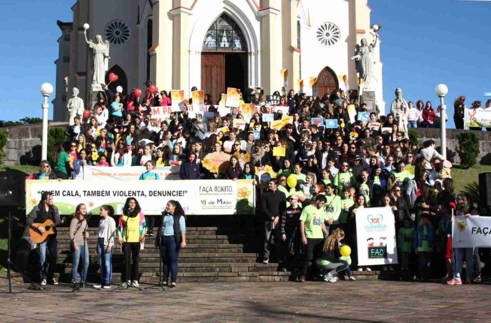 Caminhada Faça Bonito leva comunidade de Garibaldi às ruas