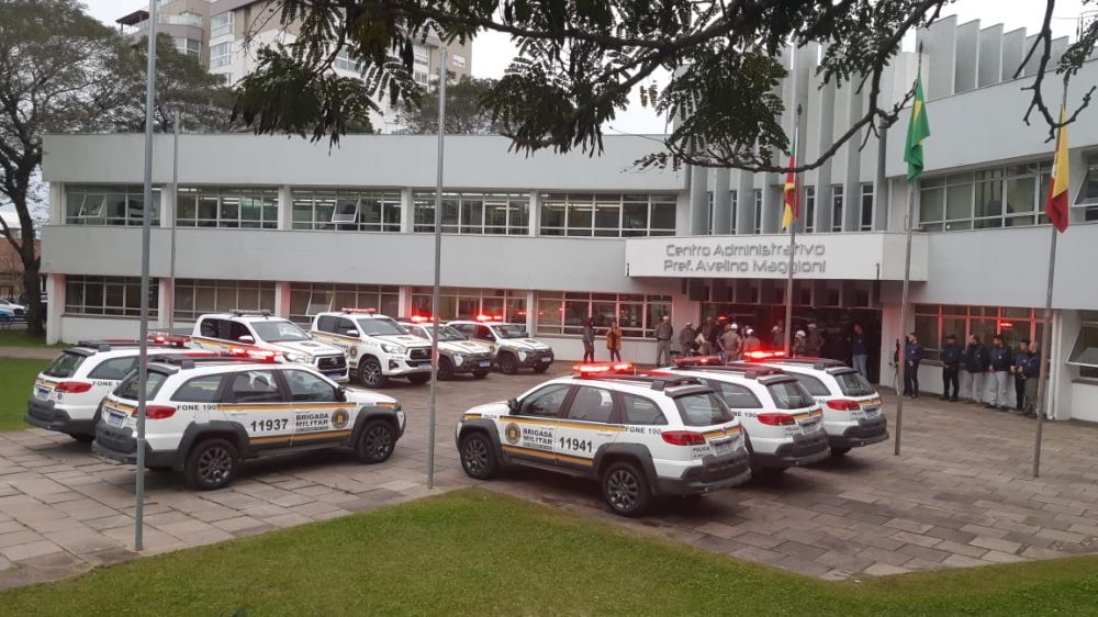 Farroupilha e Carlos Barbosa recebem viaturas para patrulhamento