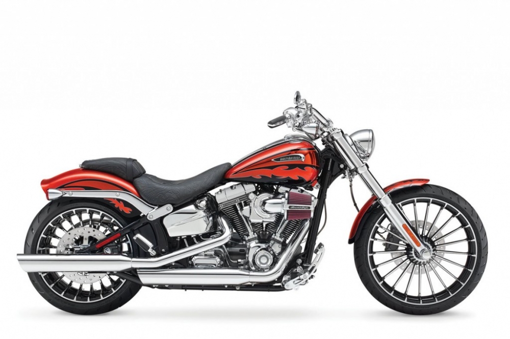 Linha 2014 da Harley começa com motos de R$ 38 mil