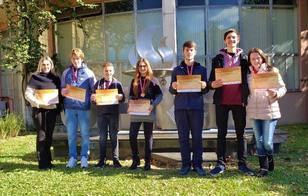 Alunos de Carlos Barbosa são premiados