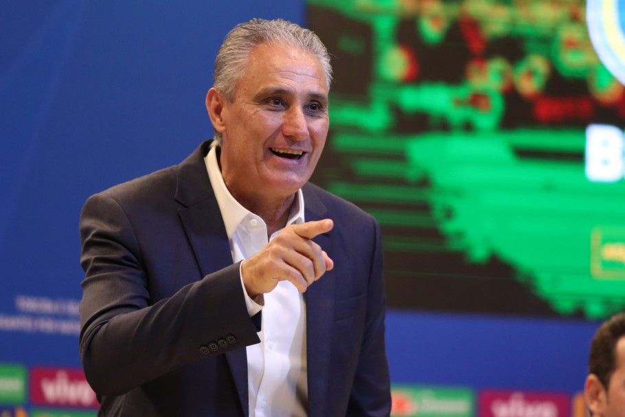 Tite manda camisa da seleção autografada para APAE de Garibaldi