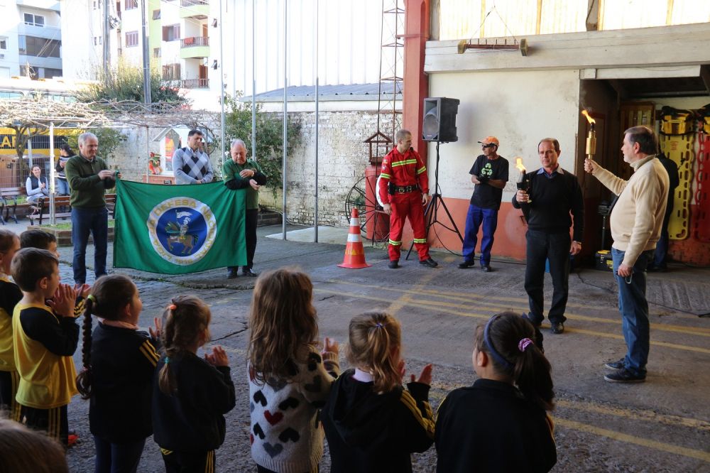 Centelha do Fogo Simbólico chega a Garibaldi nesta quinta