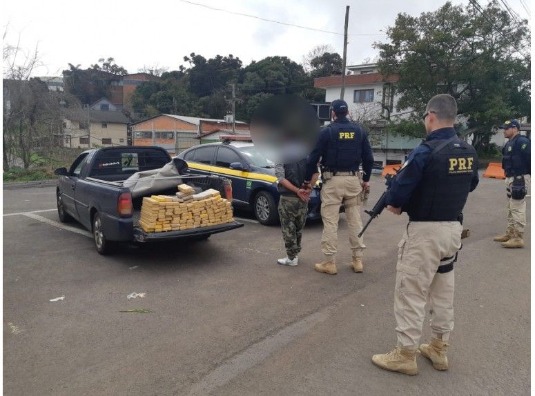 Homem com quase 100 kg de maconha é preso em Farroupilha 