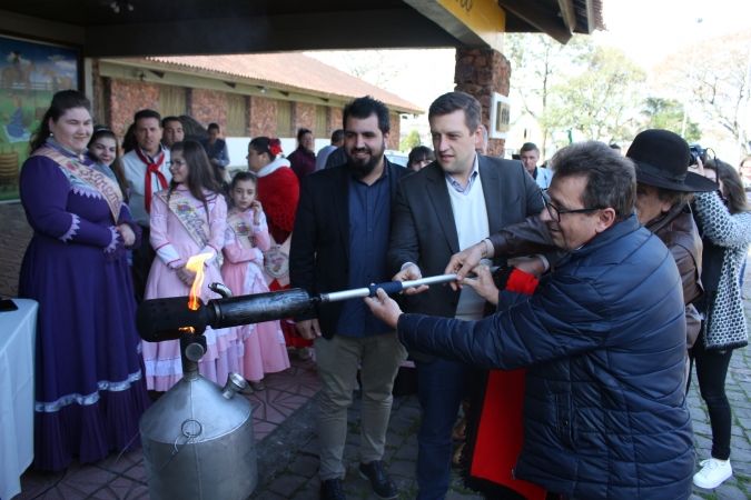 Centelha da Chama Crioula chega a Bento Gonçalves