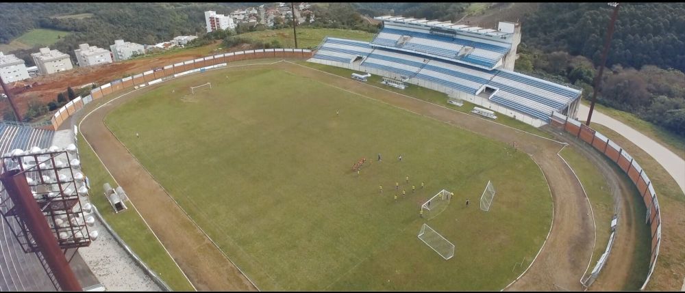 Esportivo apresenta melhorias no estádio e comemora centenário com jantar