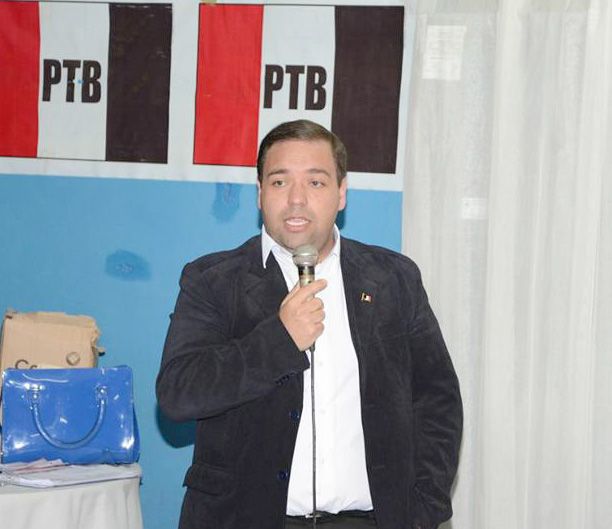 Elisandro Castro deixa o PTB