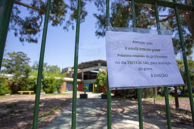 Mais professores aderem à greve em Garibaldi e Carlos Barbosa