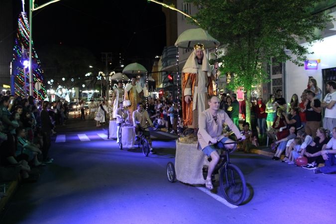 Desfile Buon Natale acontece nesta terça em Bento