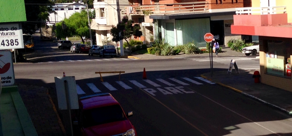 Garibaldi: Cano estoura e rua Batista João Carraro é bloqueada