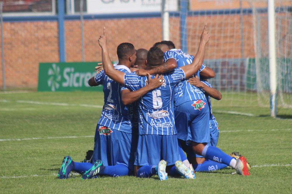 Em jogo de sete gols Esportivo conquista primeira vitória no Gauchão