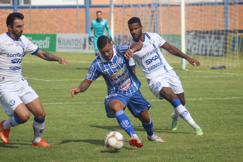 Em jogo de sete gols Esportivo conquista primeira vitória no Gauchão