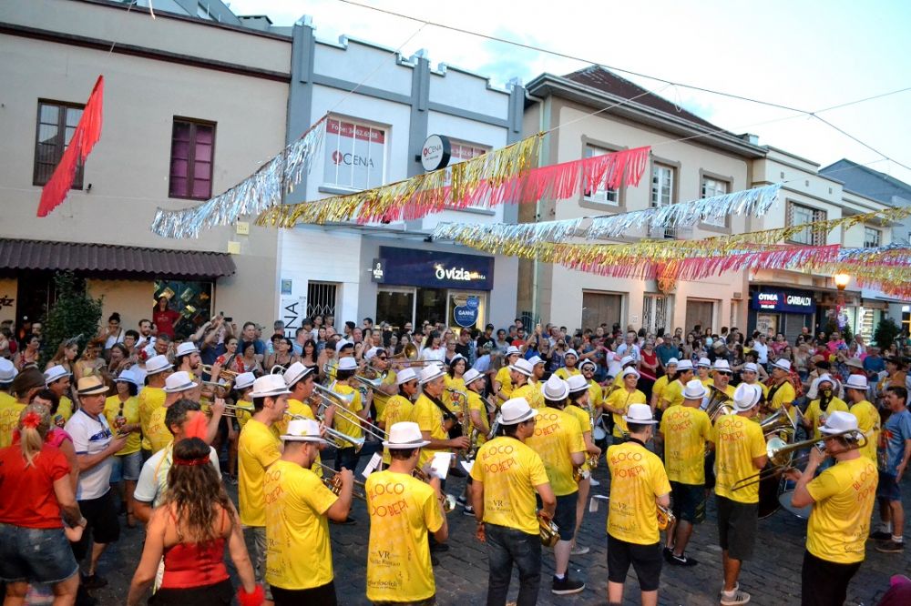 Sábado é dia de Carnaval Retrô em Garibaldi