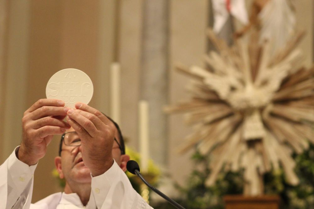 Paróquia Santo Antônio fará procissão motorizada na solenidade de Corpus Christi