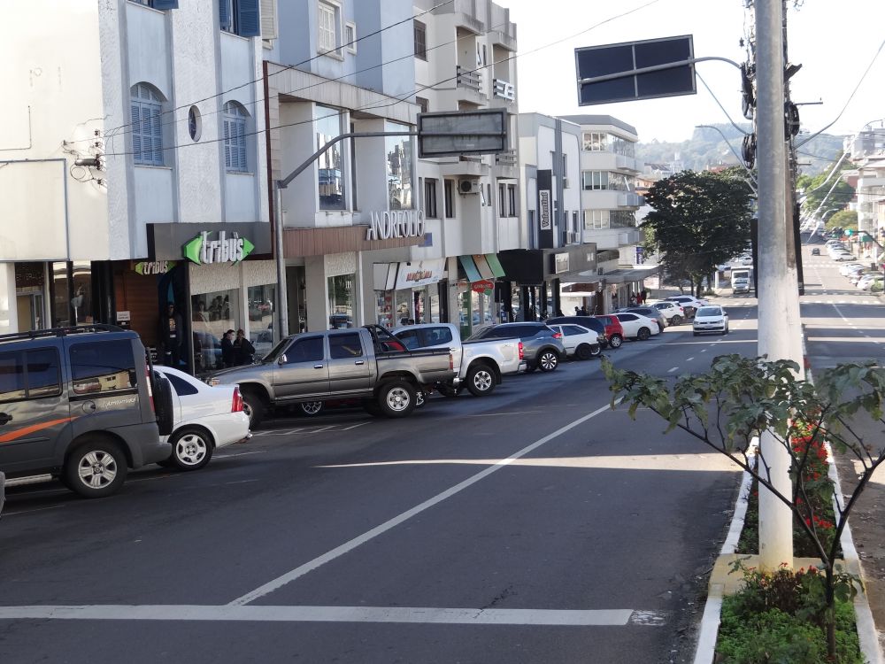 Bandeira Vermelha causa revolta em comerciantes