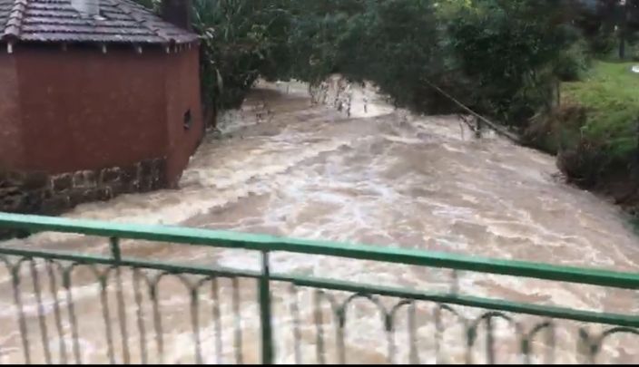 “Ciclone Bomba” causa estragos na Serra