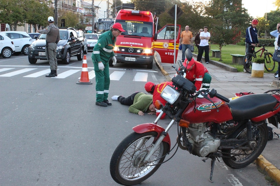 Mulher é atropelada em Carlos Barbosa