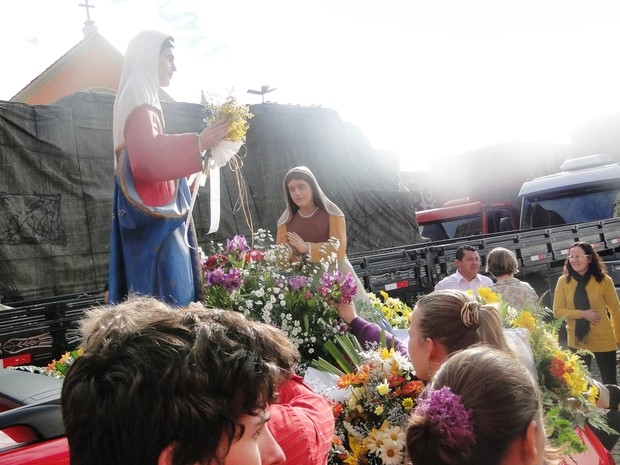Caminhoneiros realizam pré-romaria ao Santuário de Caravaggio