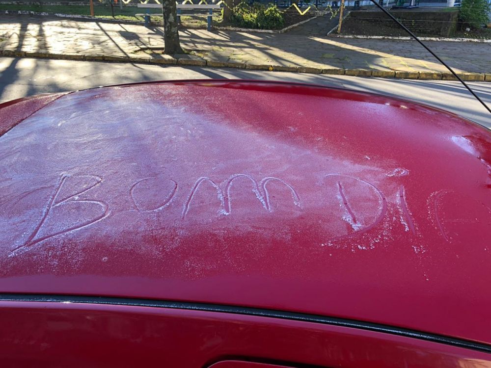 Chuva congelada e recorde de temperaturas negativas marcam fim da semana na região