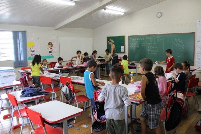 Governo do Estado propõe nova data para volta às aulas