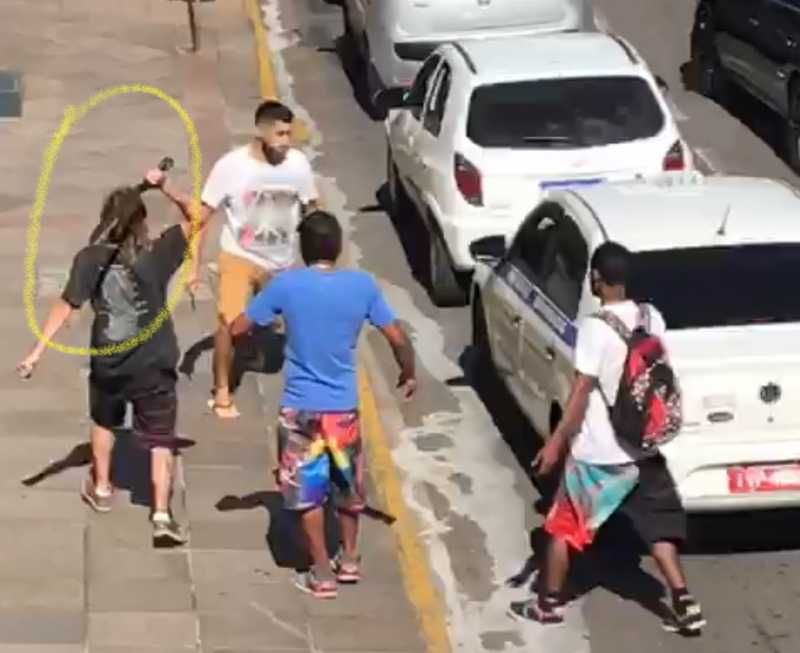 Confusão e briga de facão no centro de Bento Gonçalves