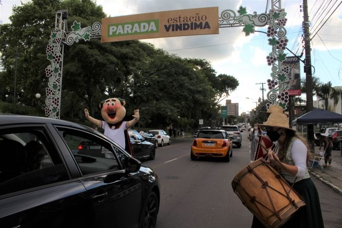 Estação Vindima dá inicio ao período de colheita da Uva