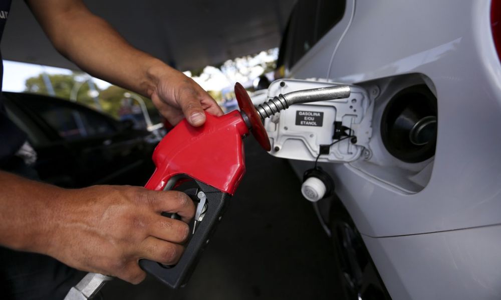 Gasolina aumenta e deve passar dos R$ 5 em Garibaldi e Carlos Barbosa