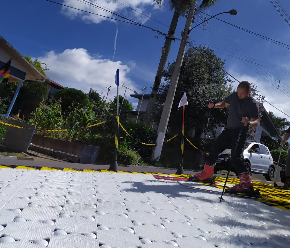 Garibaldi revive a pista de Esqui