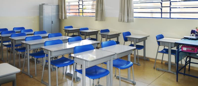 Justiça suspende aulas presenciais nas escolas públicas e privadas do RS