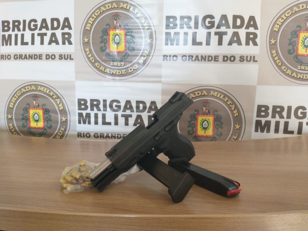 PRE localiza arma em veículo trafegando pela BR-470, em Garibaldi