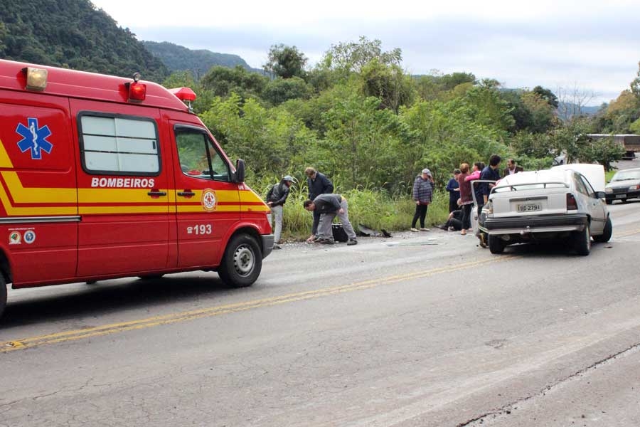 Colisão na ERS 446 em Carlos Barbosa deixa dois feridos