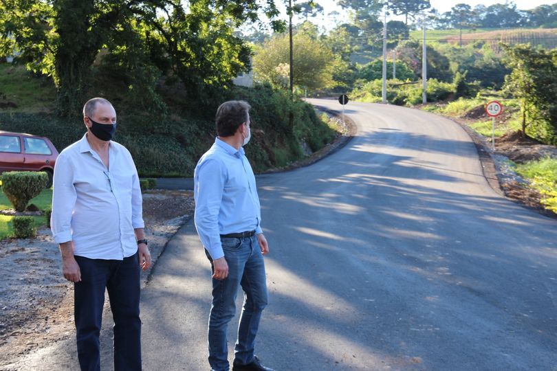 Prefeitura conclui pavimentação entre as comunidades de Marcorama e São Roque