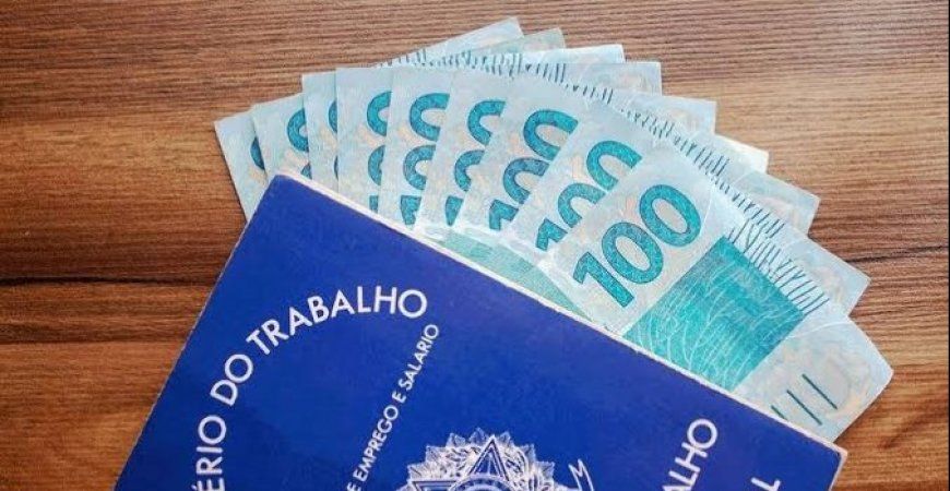 Salário mínimo deve ter aumento somente para 2022