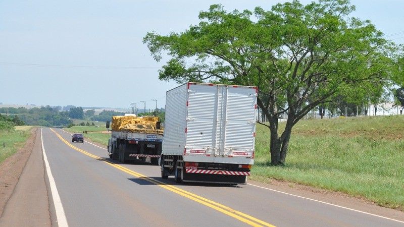 Mortes no trânsito caem durante a pandemia, exceto entre caminhoneiros